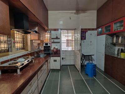Kitchen Image of 2700 Sq.ft 3 BHK Independent House for sale in Satellite Ahmedabad for Rs. 52500000
