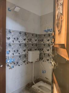 Common Bathroom Image of 750 Sq.ft 2 BHK Builder Floor for sale in DLF Ankur Vihar Ghaziabad for Rs. 2365255
