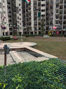 Image of 920 Sq.ft 2 BHK Apartment / Flat for sale in Sethi Max Royal, Sector 76, Noida for Rs. 10200000