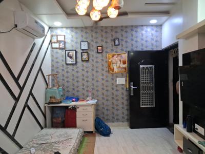 Living Room Image of 950 Sq.ft 2 BHK Apartment / Flat for sale in Sector 49 Noida for Rs. 4800000
