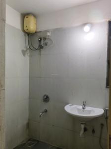 Common Bathroom Image of 909 Sq.ft 2 BHK Apartment / Flat for sale in Lodha Casa Rio, Palava Phase 1 Thane for Rs. 4900000