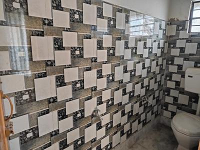 Bathroom Image of 872 Sq.ft 2 BHK Apartment / Flat for sale in Sai Niwas, Uttarpara Hooghly for Rs. 2616000