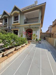 Image of 3600 Sq.ft 4 BHK Villa for sale in Thaltej, Ahmedabad for Rs. 45000000