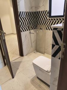 Common Bathroom Image of 1800 Sq.ft 3 BHK Builder Floor for rent in Ansal Versalia, Sector 67 Gurgaon for Rs. 38000