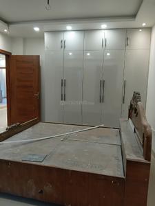 Bedroom Image of 2200 Sq.ft 3 BHK Builder Floor for rent in Sector 122 Noida for Rs. 45000