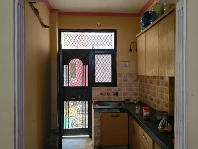 Kitchen Image of 350 Sq.ft 1 BHK Builder Floor for rent in Vaishali Ghaziabad for Rs. 9000