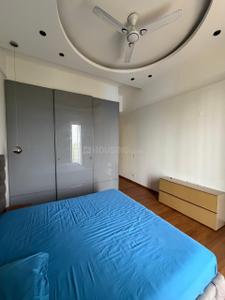 Bedroom Image of 1800 Sq.ft 3 BHK Builder Floor for rent in Adani Samsara, Sector 61 Gurgaon for Rs. 70000