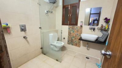 Image of 1450 Sq.ft 4 BHK Builder Floor for sale in Mayur Vihar Phase 1, New Delhi for Rs. 14500000
