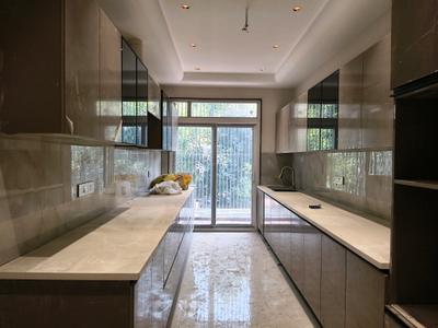 Kitchen Image of 2500 Sq.ft 4 BHK Builder Floor for sale in Sector 57 Gurgaon for Rs. 31000000