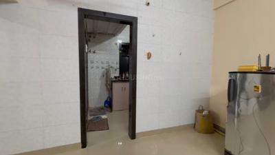 Bathroom Image of 550 Sq.ft 1 BHK Apartment / Flat for rent in Vashi Navi Mumbai for Rs. 25000