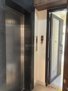 Bedroom Image of 1200 Sq.ft 3 BHK Apartment / Flat for sale in Lodha Luxuria, Thane West Thane for Rs. 25000000