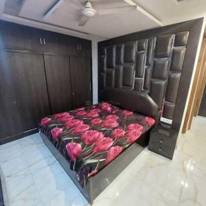 Bedroom Image of 1200 Sq.ft 3 BHK Builder Floor for sale in Karol Bagh New Delhi for Rs. 15000000