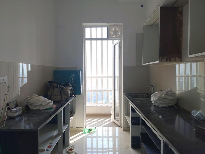 Supreme Estado Main Image 1