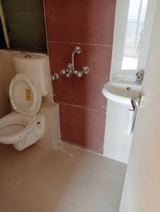 Bathroom Image of 960 Sq.ft 2 BHK Apartment / Flat for sale in Mohan Willows I, Badlapur East Badlapur for Rs. 3850000