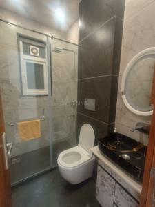 Bathroom Image of 900 Sq.ft 2 BHK Builder Floor for rent in Subhash Nagar New Delhi for Rs. 35000