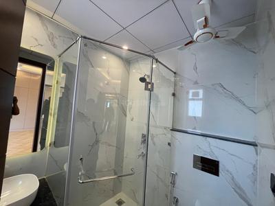 Bathroom Image of 1700 Sq.ft 3 BHK Builder Floor for rent in Trehan Luxury Floors 71, Sector 71 Gurgaon for Rs. 45000