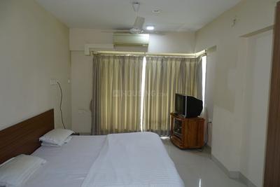Bedroom Image of 1500 Sq.ft 3 BHK Apartment / Flat for rent in Vile Parle East Mumbai for Rs. 140000