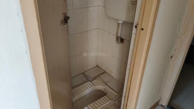 Bathroom Image of 650 Sq.ft 1 BHK Apartment / Flat for rent in Hemant Kamala City, Katraj Pune for Rs. 14000