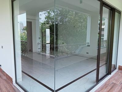 Balcony Image of 3600 Sq.ft 4 BHK Builder Floor for sale in Gulmohar Park New Delhi for Rs. 180000000