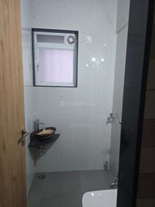 Bathroom Image of 2200 Sq.ft 4 BHK Apartment / Flat for rent in Fortune Parisar Apartment, Erandwane Pune for Rs. 145000