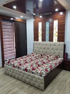 Bedroom Image of 2150 Sq.ft 4 BHK Apartment / Flat for rent in Peer Muchalla Zirakpur for Rs. 45000