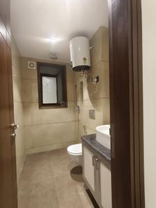 Bathroom Image of 3800 Sq.ft 4 BHK Builder Floor for rent in Freedom Fighters Enclave New Delhi for Rs. 65000