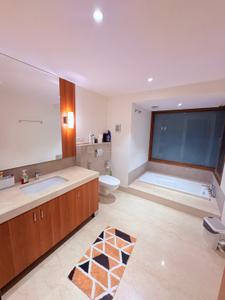 4 BHK Flat