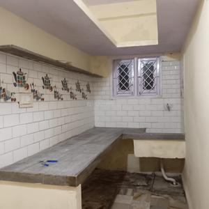 Kitchen Image of 800 Sq.ft 2 BHK Independent House for rent in Sudama Nagar Indore for Rs. 15000