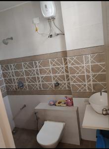 Bathroom Image of 845 Sq.ft 3 BHK Apartment / Flat for sale in Vishwam Residency, Gotri Vadodara for Rs. 5500000