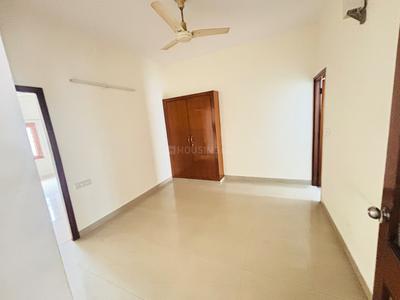 Bedroom Image of 1800 Sq.ft 3 BHK Builder Floor for rent in Naraina New Delhi for Rs. 50000