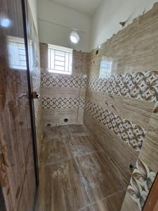 Bathroom Image of 898 Sq.ft 2 BHK Apartment / Flat for sale in Sheoraphuli Hooghly for Rs. 2400000