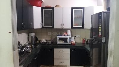 Kitchen Image of 1200 Sq.ft 2 BHK Apartment / Flat for rent in Omaxe Heights, Sector 86 Faridabad for Rs. 22000