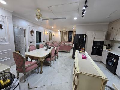 Image of 2250 Sq.ft 3 BHK Apartment / Flat for sale in The V, New Town, Kolkata for Rs. 37000000