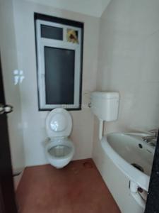 Bathroom Image of 1200 Sq.ft 3 BHK Apartment / Flat for sale in Atharva Pallavi Chhaya, Chembur Mumbai for Rs. 25500000