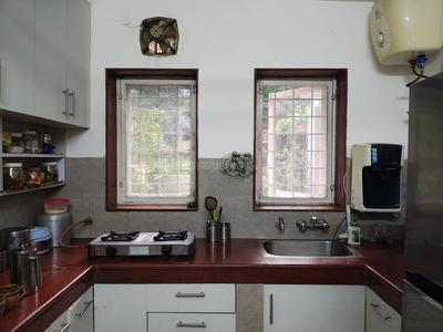 Kitchen Image of 1400 Sq.ft 3 BHK Apartment / Flat for sale in Mayur Vihar Phase 1 New Delhi for Rs. 25000000