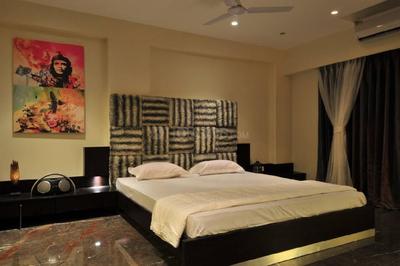 Bedroom Image of 850 Sq.ft 2 BHK Apartment / Flat for sale in Andheri Gulmohur CHS, Andheri West Mumbai for Rs. 30000000