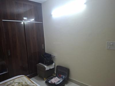 Bedroom Image of 1600 Sq.ft 3 BHK Apartment / Flat for rent in Vaishali Ghaziabad for Rs. 42000