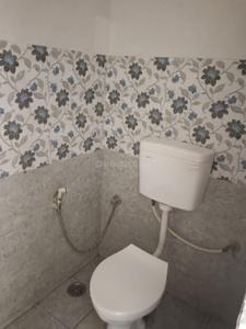 Bathroom Image of 600 Sq.ft 1 BHK Independent House for rent in Bommanahalli Bengaluru for Rs. 12500
