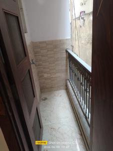 Balcony Image of 756 Sq.ft 2 BHK Builder Floor for sale in Paschim Vihar New Delhi for Rs. 11800000