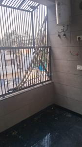 Balcony Image of 1800 Sq.ft 3 BHK Builder Floor for rent in Yojana Vihar RWA, Anand Vihar New Delhi for Rs. 55000