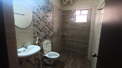 Bathroom Image of 1400 Sq.ft 3 BHK Apartment / Flat for sale in Purti Aqua 2, Rajarhat Kolkata for Rs. 9200000