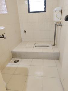 Bathroom Image of 1200 Sq.ft 3 BHK Apartment / Flat for sale in Arun Nirmiti Horizon, Aundh Pune for Rs. 14000000