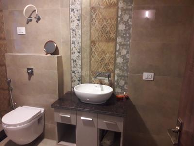Bathroom Image of 2150 Sq.ft 3 BHK Apartment / Flat for sale in Rajpur Road Dehradun for Rs. 20000000