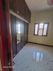 Bedroom Image of 1200 Sq.ft 2 BHK Independent House for rent in Podumbu Madurai for Rs. 15000