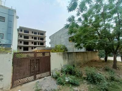 Image of 420 Sq.ft Residential Plot / Land for sale in DLF Phase 1, Gurgaon for Rs. 400000000