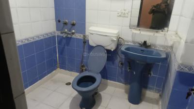 Image of 1850 Sq.ft 3 BHK Apartment / Flat for rent in Amrapali Vaishali, Vaishali, Ghaziabad for Rs. 40000