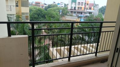 Balcony Image of 1560 Sq.ft 3 BHK Apartment / Flat for rent in Vrindavan Yojana Lucknow for Rs. 25000