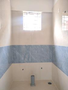 Common Bathroom Image of 925 Sq.ft 2 BHK Apartment / Flat for sale in Bommasandra Bengaluru for Rs. 6012500