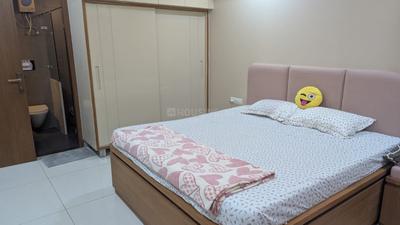 Bedroom Image of 2238 Sq.ft 3 BHK Apartment / Flat for rent in Shivalik Green View, Shantigram Ahmedabad for Rs. 110000