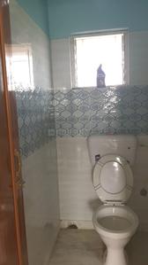 Bathroom Image of 560 Sq.ft 2 BHK Builder Floor for sale in Phool Bagan Kolkata for Rs. 2800000